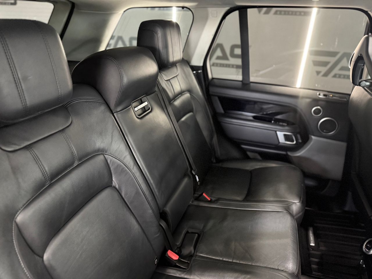 Imagen 255 del Land-Rover Range Rover en Auto Select Edition, Figueres