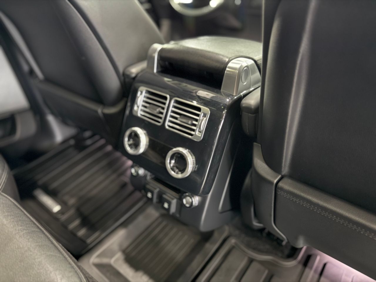 Imagen 246 del Land-Rover Range Rover en Auto Select Edition, Figueres