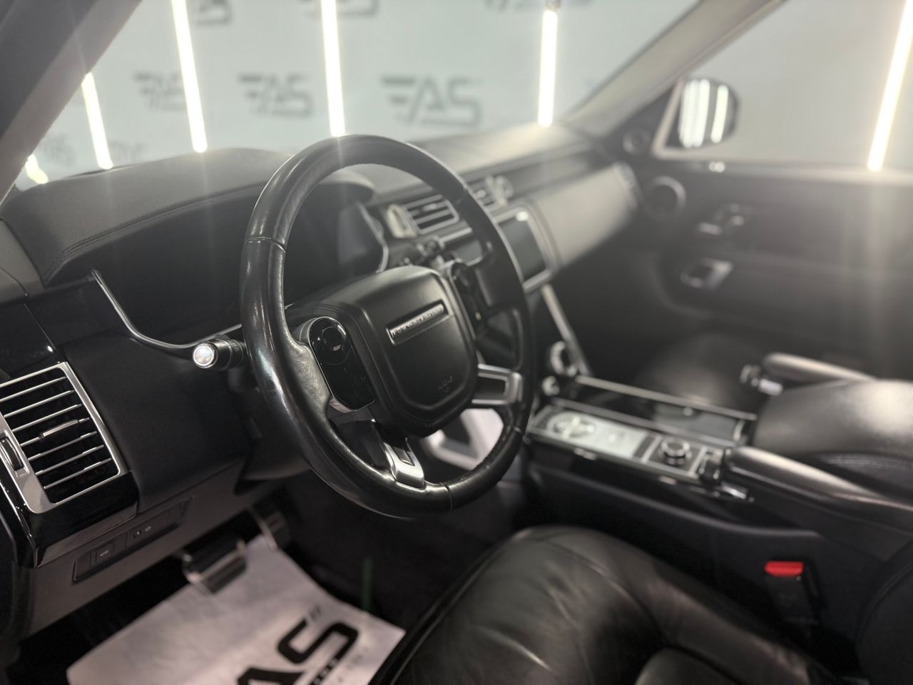 Imagen 318 del Land-Rover Range Rover en Auto Select Edition, Figueres