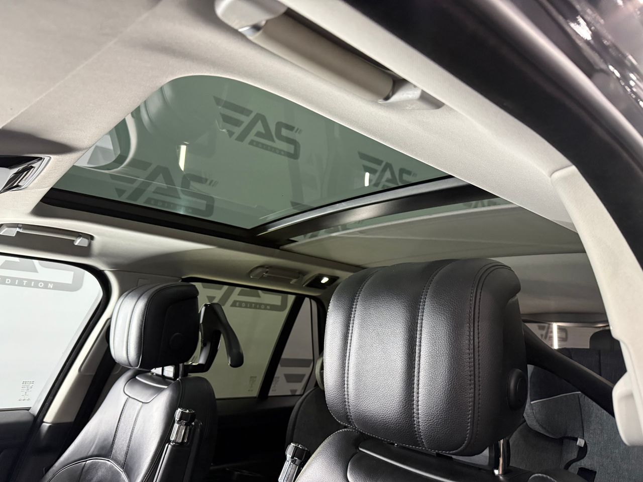 Imagen 366 del Land-Rover Range Rover en Auto Select Edition, Figueres