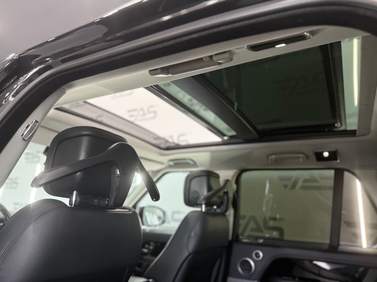Imagen 287 del Land-Rover Range Rover en Auto Select Edition, Figueres