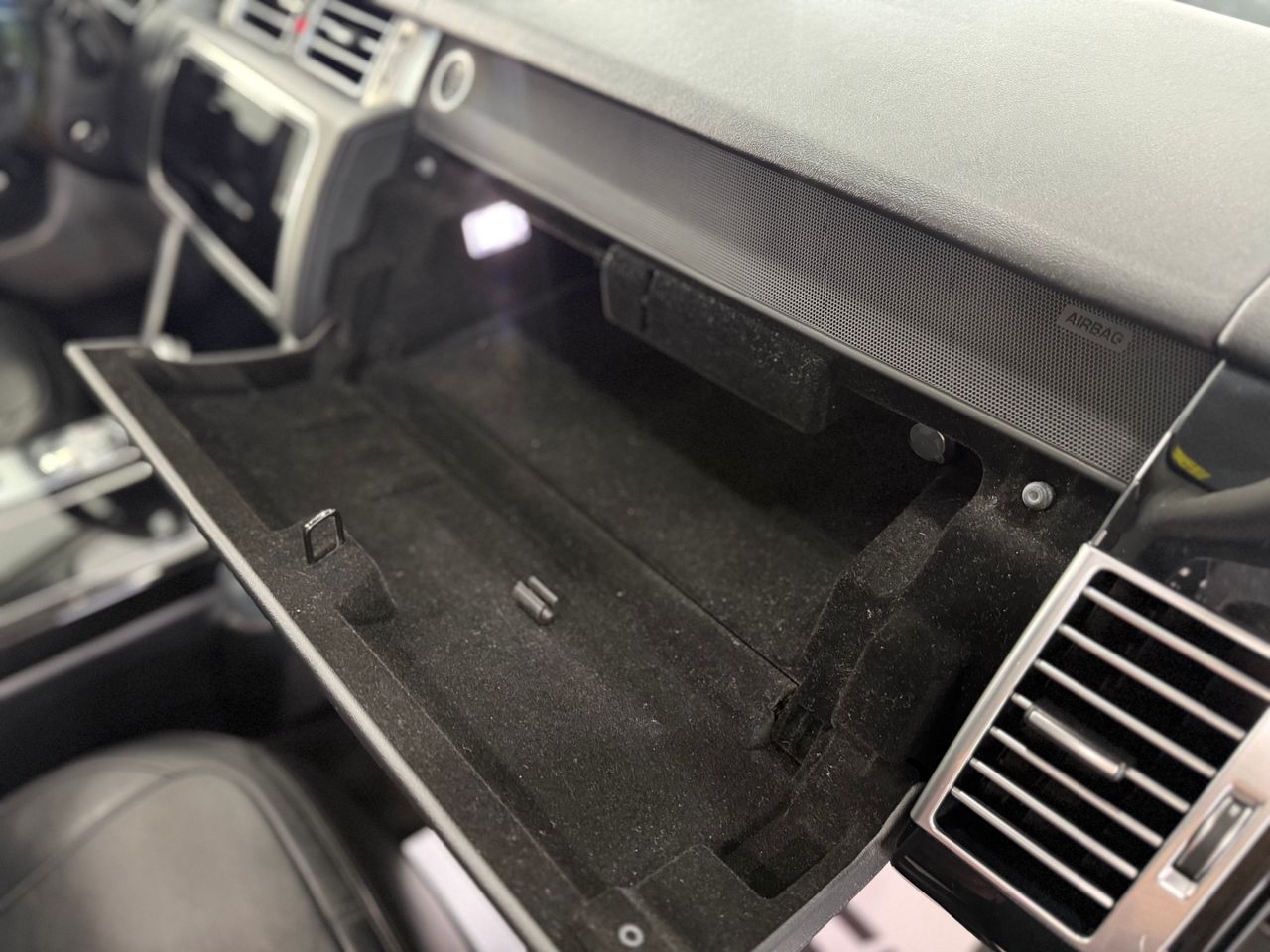 Imagen 210 del Land-Rover Range Rover en Auto Select Edition, Figueres