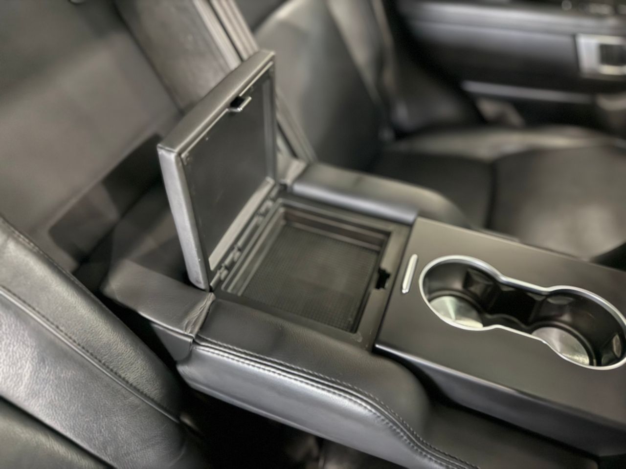 Imagen 257 del Land-Rover Range Rover en Auto Select Edition, Figueres