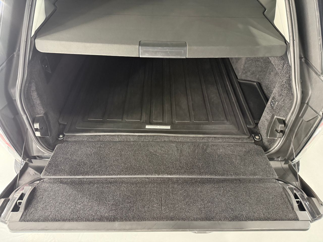 Imagen 113 del Land-Rover Range Rover en Auto Select Edition, Figueres