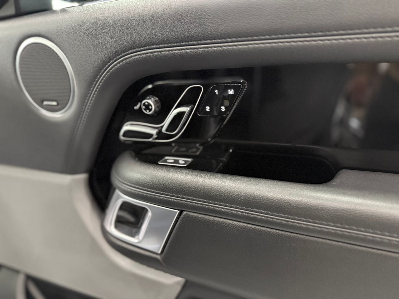 Imagen 197 del Land-Rover Range Rover en Auto Select Edition, Figueres