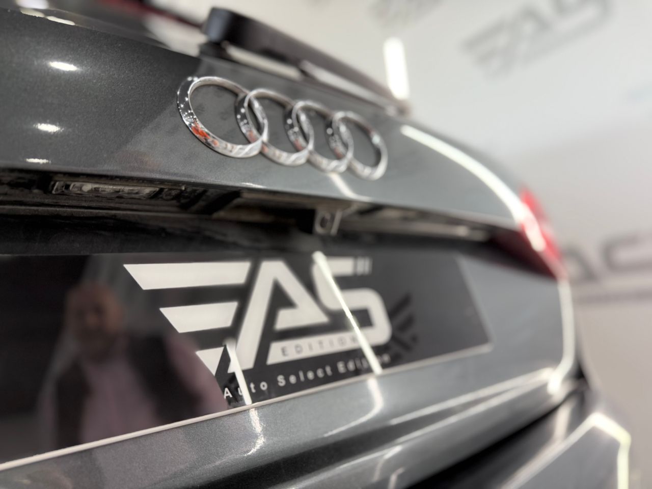 Imagen 26 del Audi RS4 en Auto Select Edition, Figueres