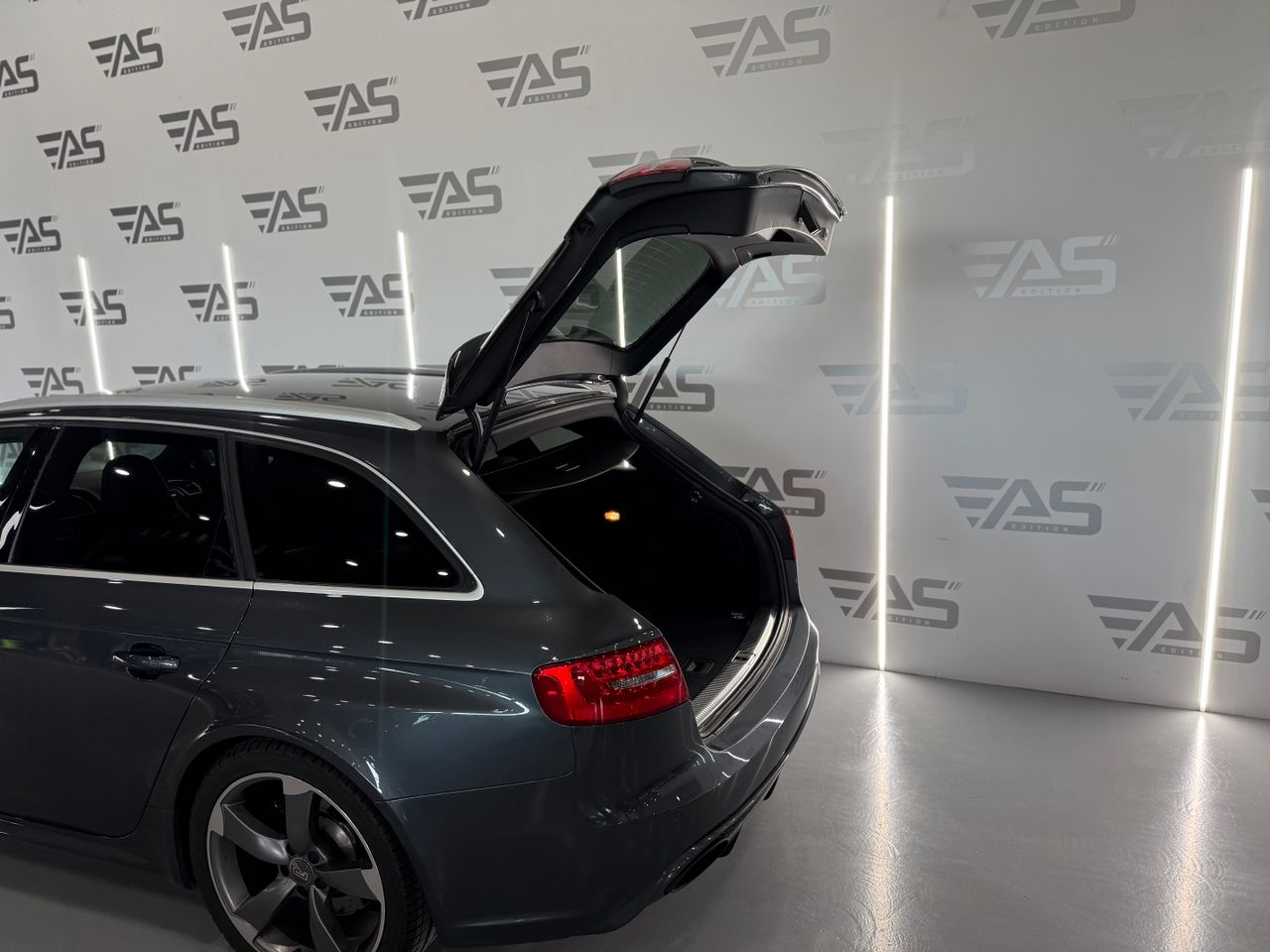 Imagen 65 del Audi RS4 en Auto Select Edition, Figueres