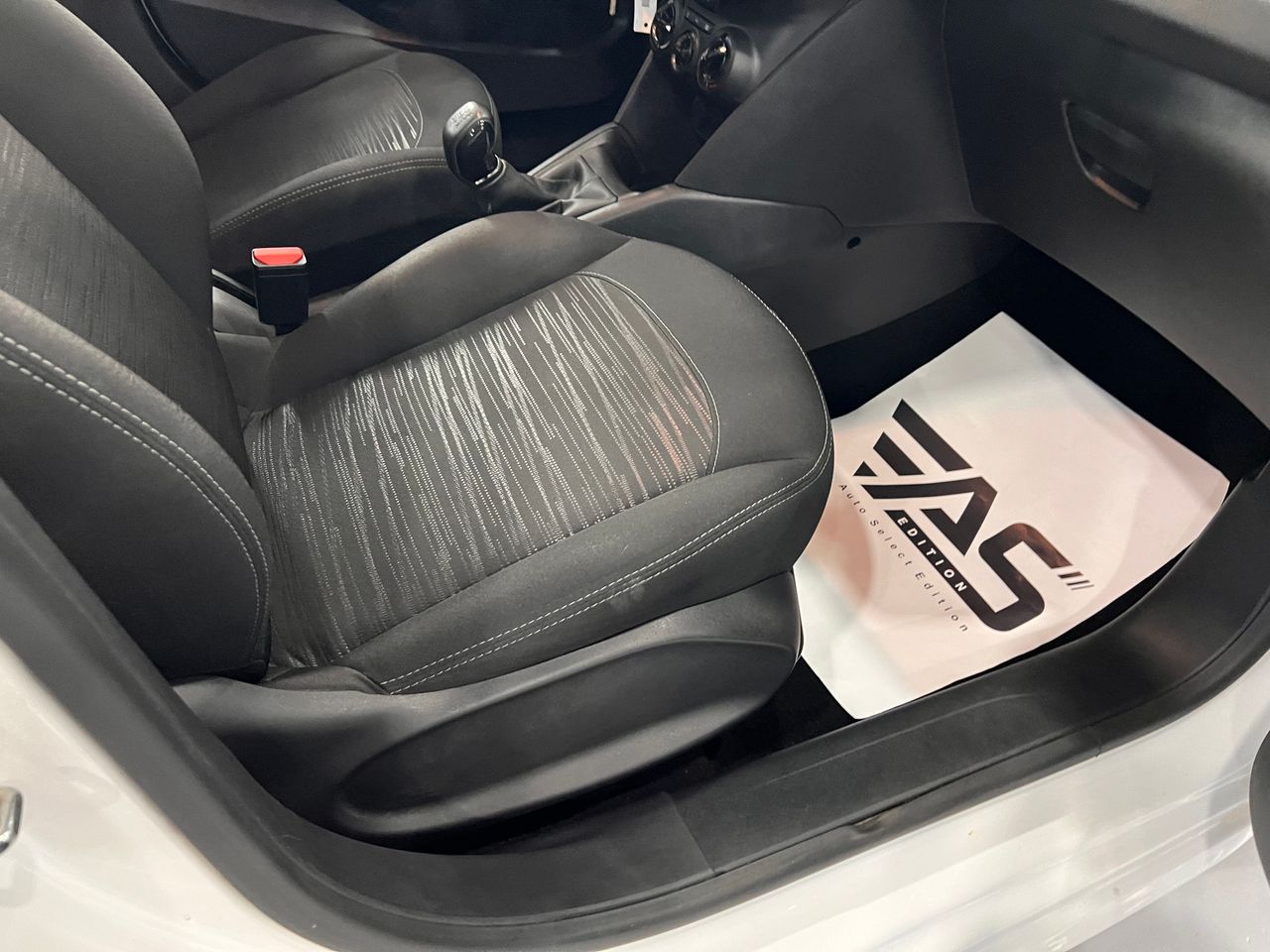 Imagen 48 del Peugeot 208 en Auto Select Edition, Figueres