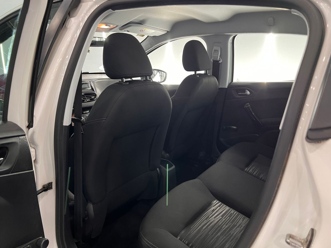Imagen 61 del Peugeot 208 en Auto Select Edition, Figueres