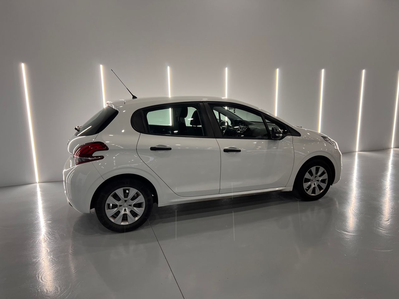 Imagen 9 del Peugeot 208 en Auto Select Edition, Figueres
