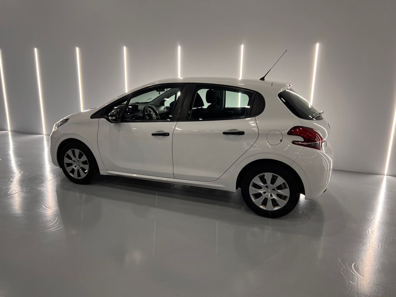 peugeot 208 2016 / foto grande (3)