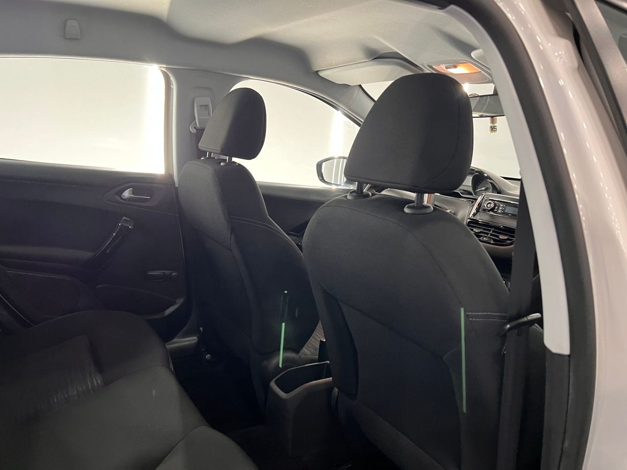 Imagen 55 del Peugeot 208 en Auto Select Edition, Figueres