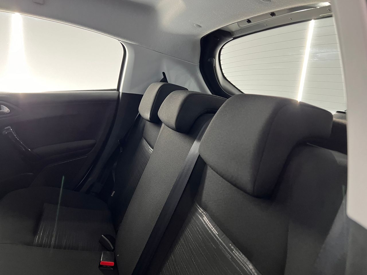 Imagen 64 del Peugeot 208 en Auto Select Edition, Figueres