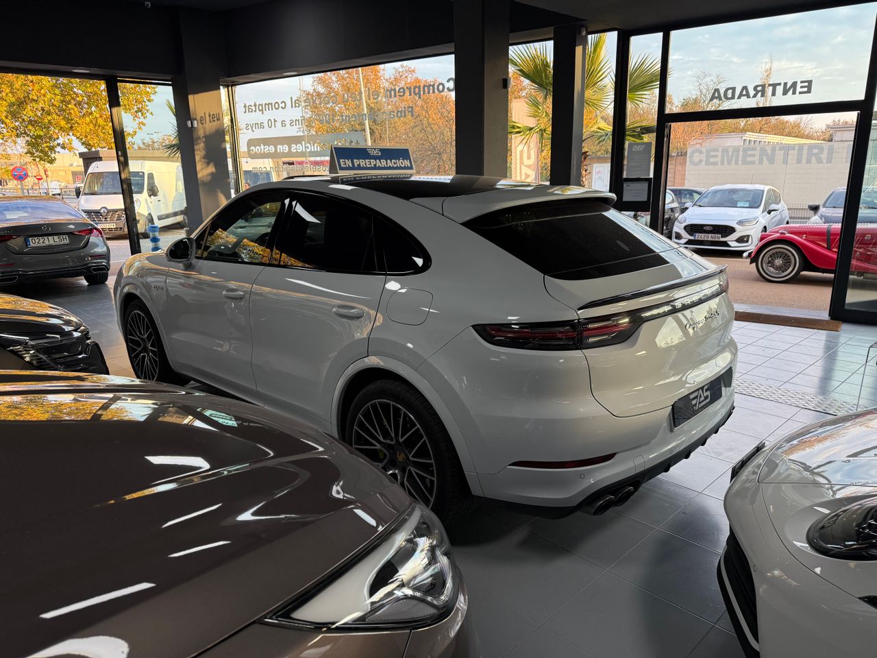 Imagen 4 del Porsche Cayenne en Auto Select Edition, Figueres