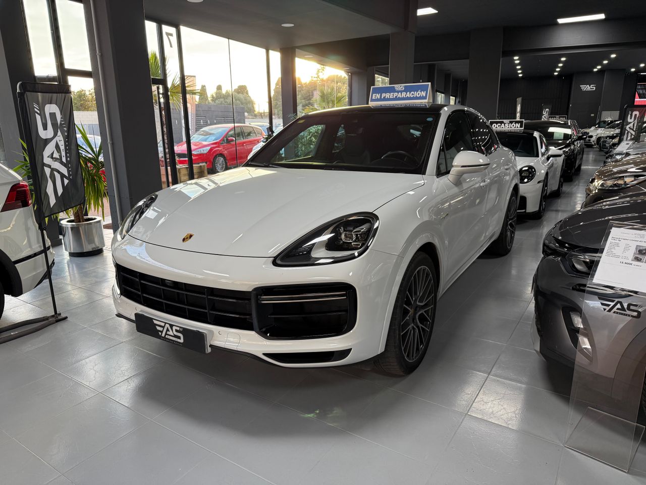 Porsche Cayenne Turbo S E-Hybrid Coupe 550cv