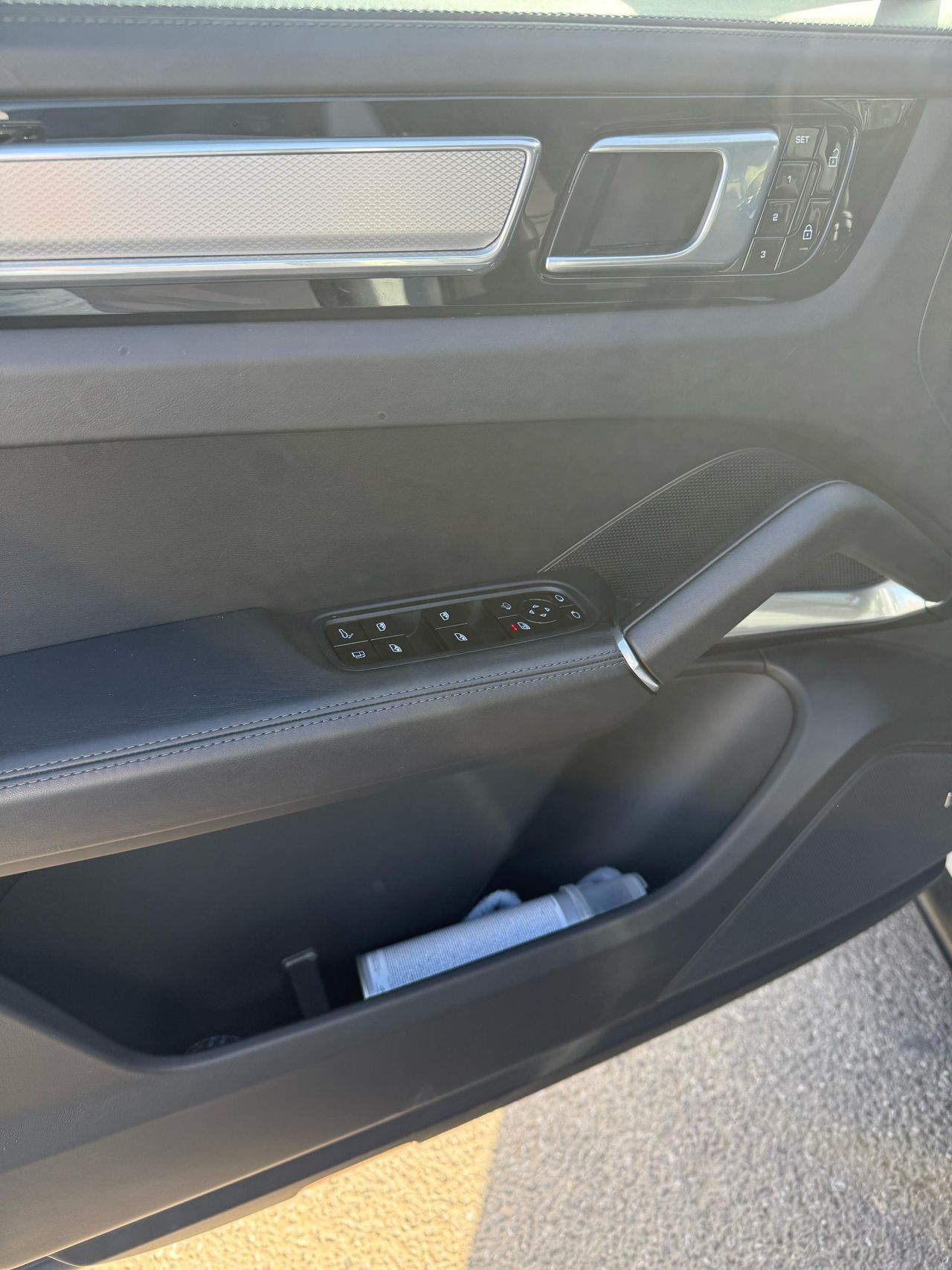 Imagen 26 del Porsche Cayenne en Auto Select Edition, Figueres