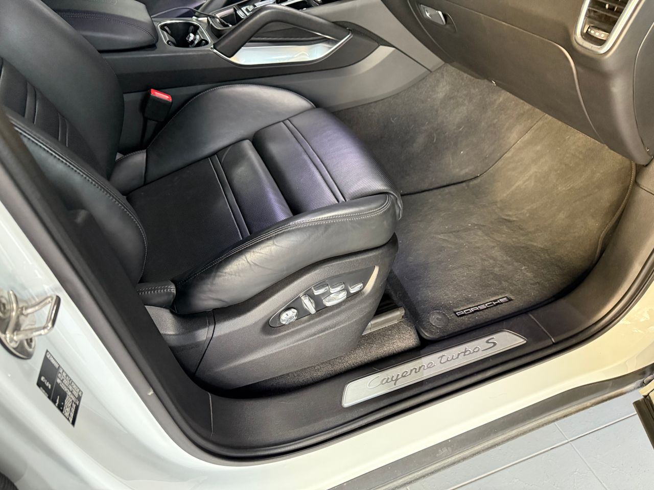 Imagen 8 del Porsche Cayenne en Auto Select Edition, Figueres