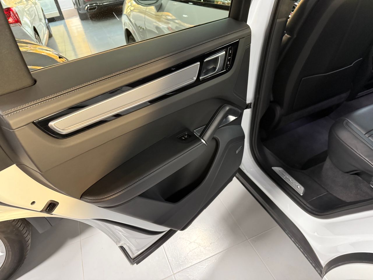 Imagen 15 del Porsche Cayenne en Auto Select Edition, Figueres