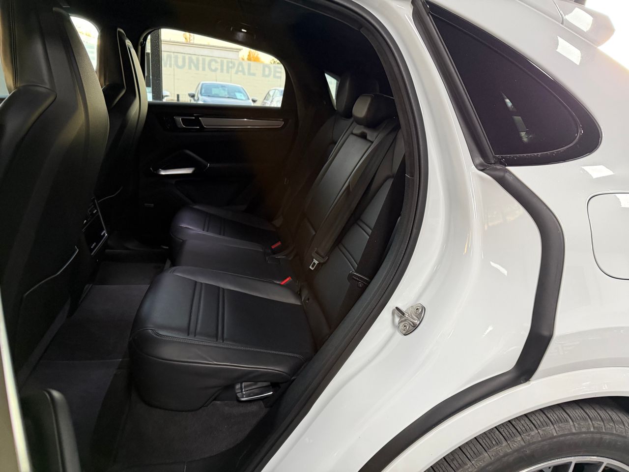 Imagen 17 del Porsche Cayenne en Auto Select Edition, Figueres