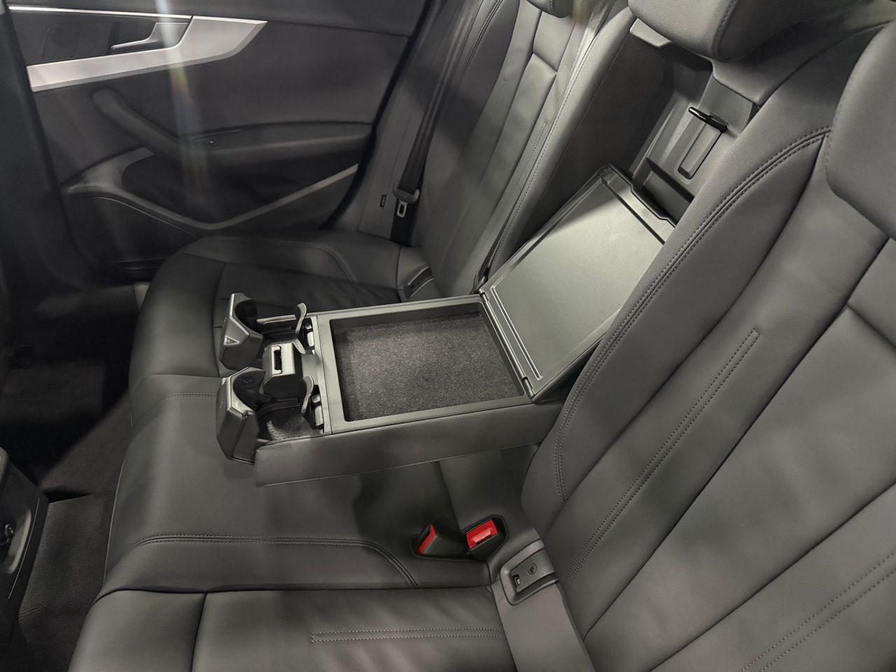 Imagen 88 del Audi A4 en Auto Select Edition, Figueres