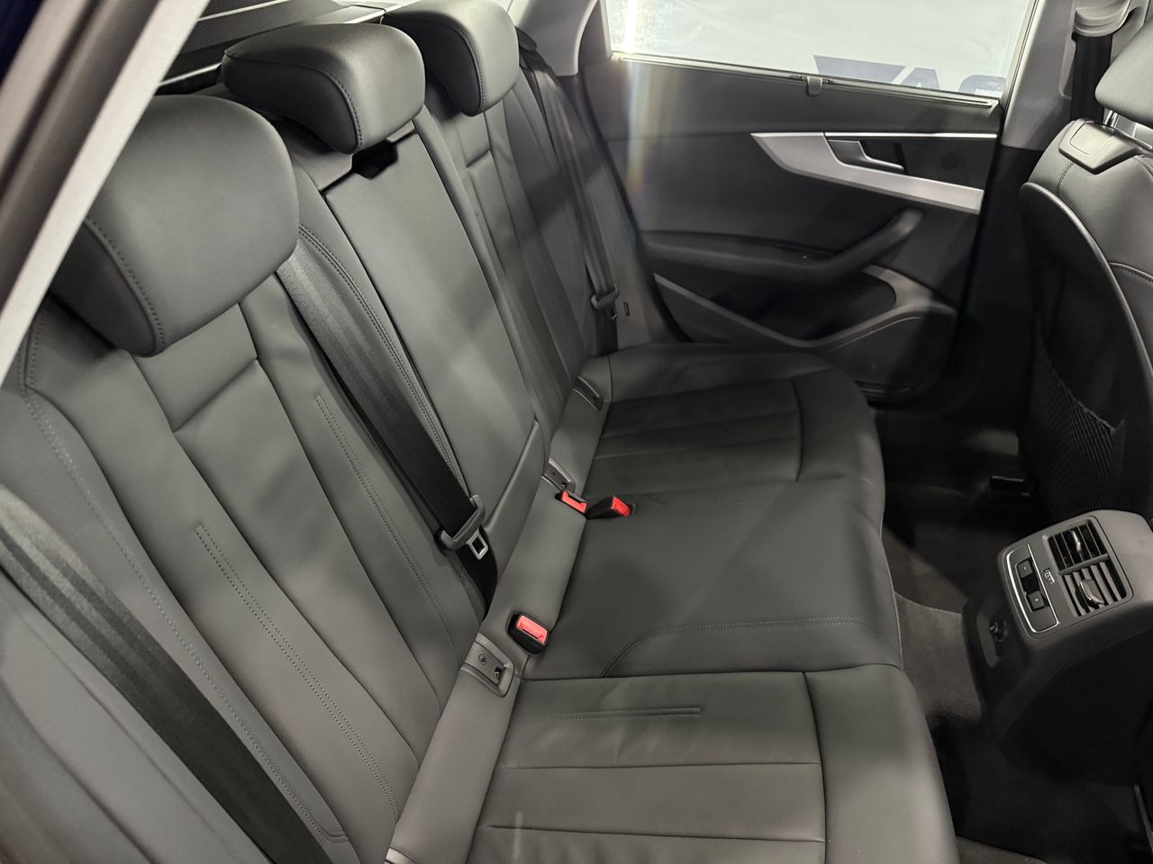 Imagen 152 del Audi A4 en Auto Select Edition, Figueres