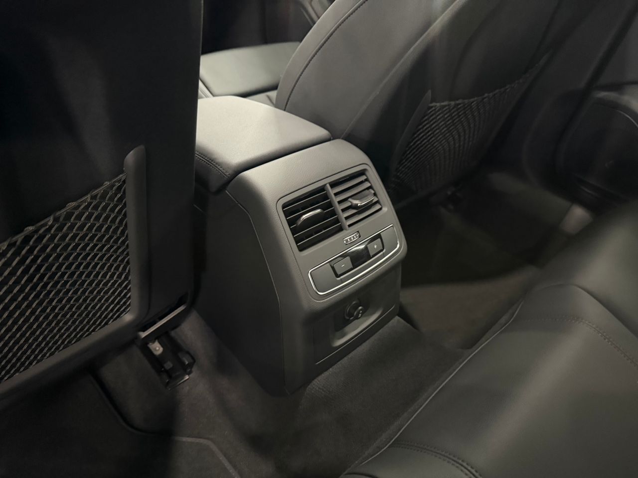 Imagen 89 del Audi A4 en Auto Select Edition, Figueres