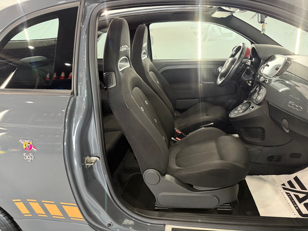 Imagen 147 del Fiat 500 en Auto Select Edition, Figueres