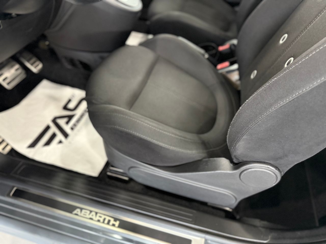 Imagen 100 del Fiat 500 en Auto Select Edition, Figueres