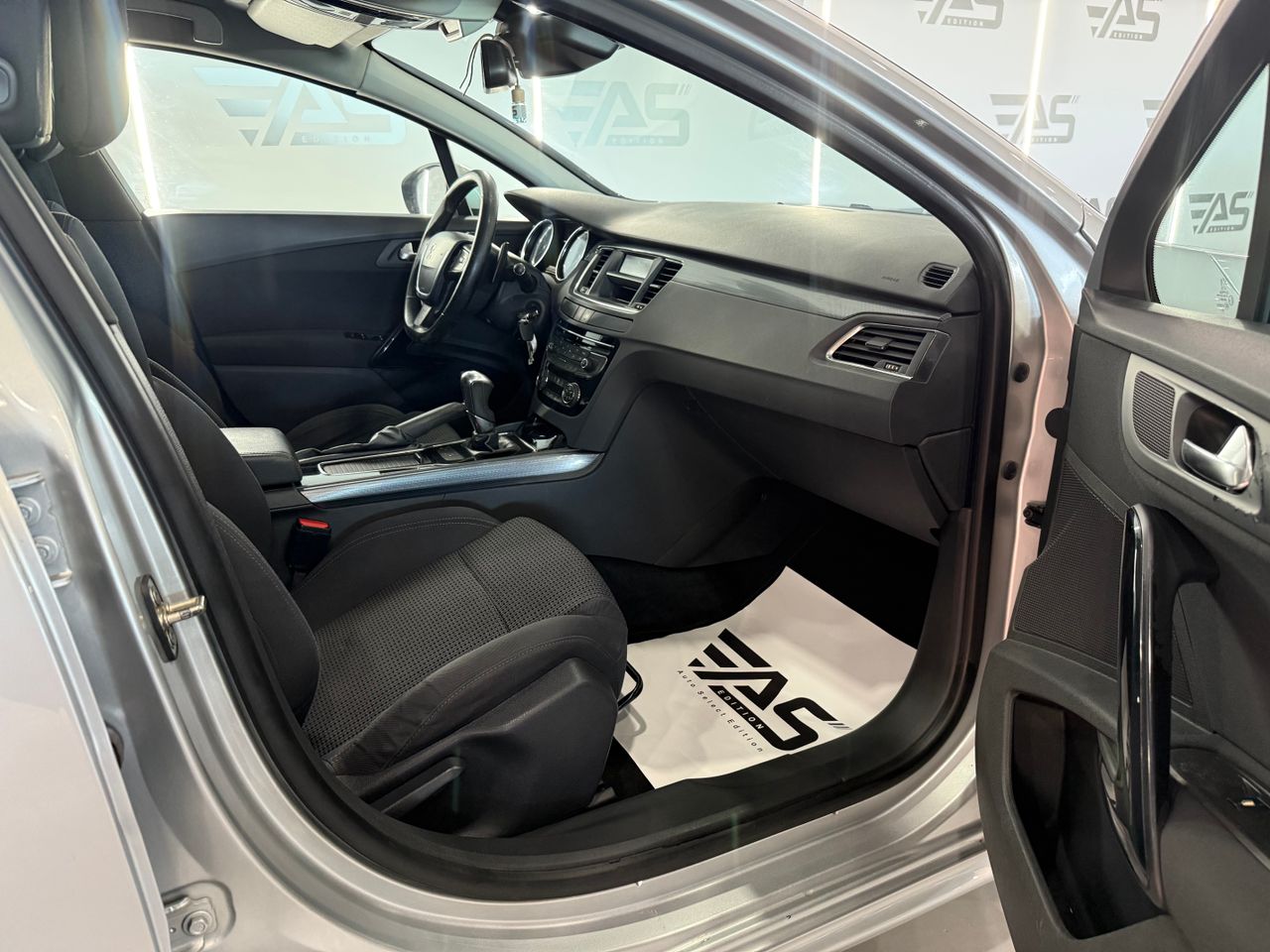 Imagen 149 del Peugeot 508 en Auto Select Edition, Figueres