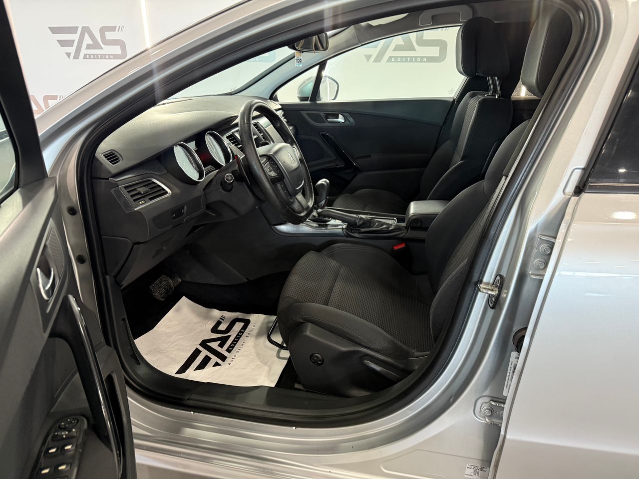 Imagen 93 del Peugeot 508 en Auto Select Edition, Figueres
