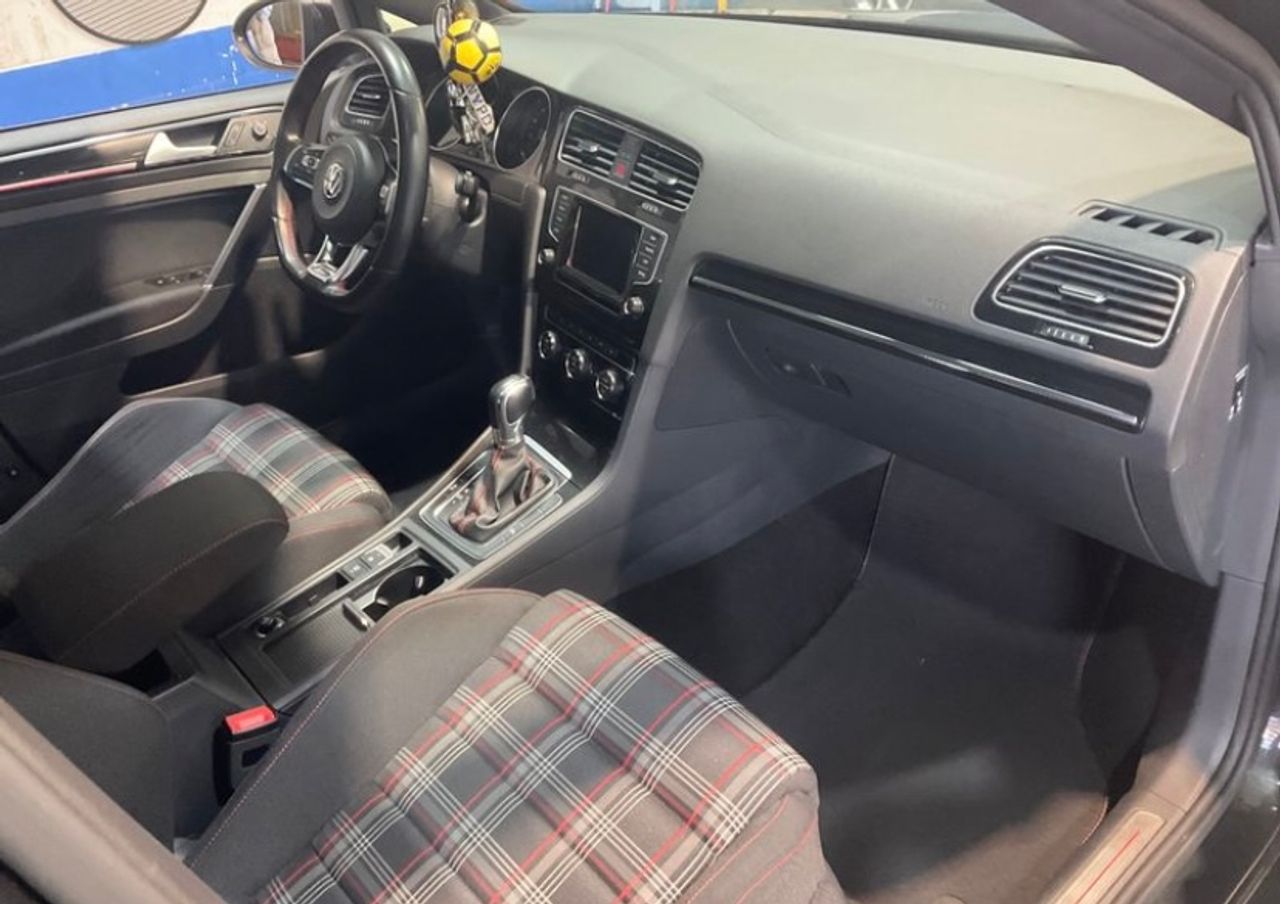 Imagen 8 del Volkswagen Golf en Auto Select Edition, Figueres