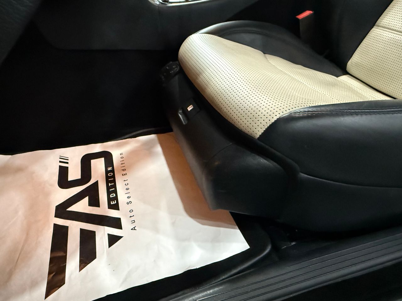Imagen 179 del Mercedes Clase E en Auto Select Edition, Figueres