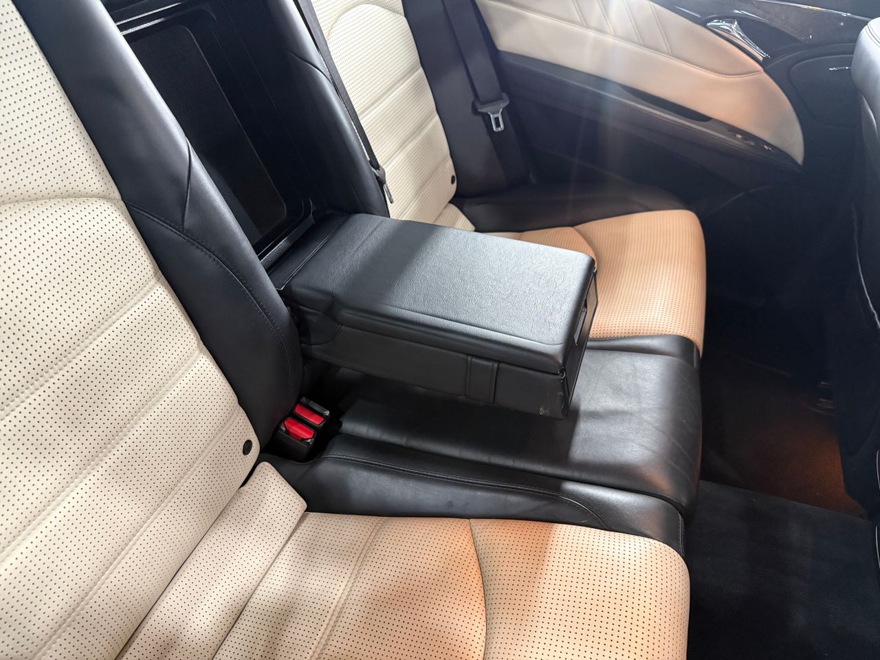 Imagen 130 del Mercedes Clase E en Auto Select Edition, Figueres