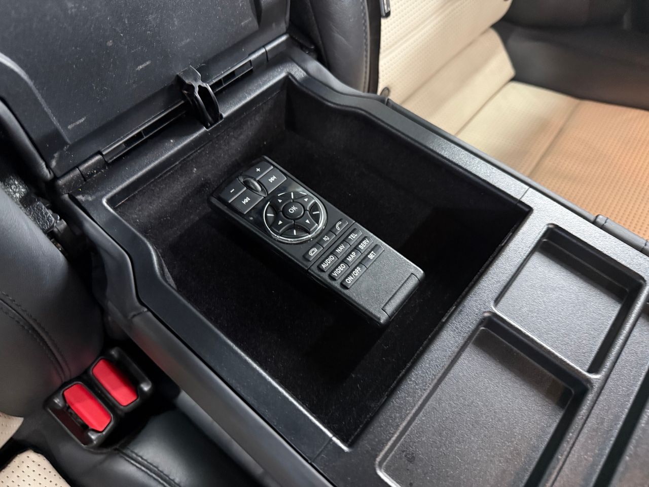 Imagen 132 del Mercedes Clase E en Auto Select Edition, Figueres