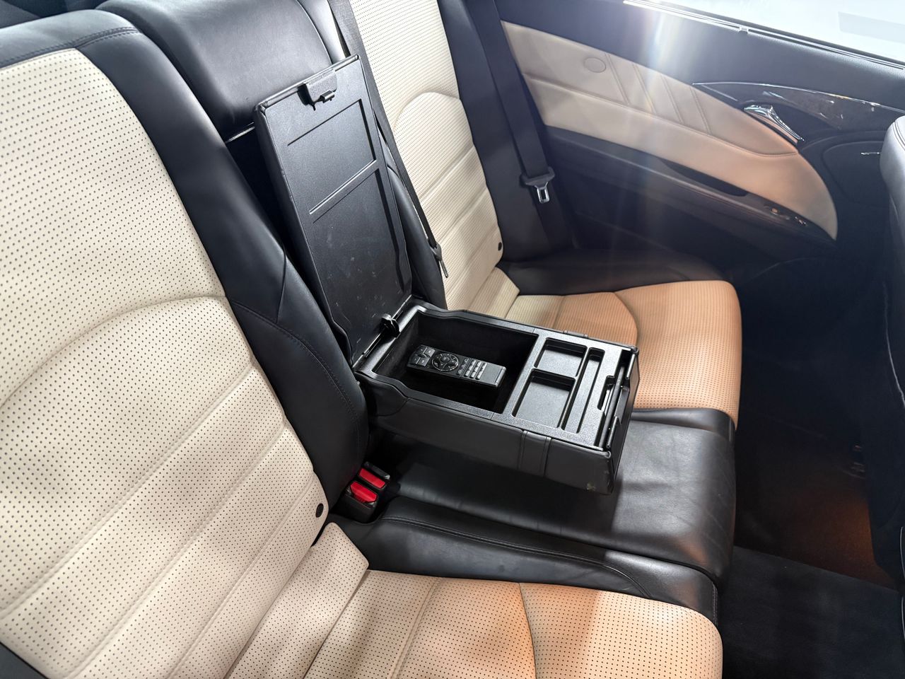 Imagen 131 del Mercedes Clase E en Auto Select Edition, Figueres