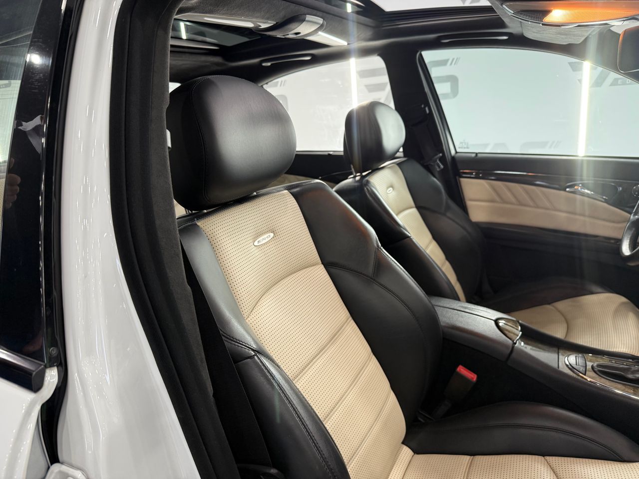 Imagen 97 del Mercedes Clase E en Auto Select Edition, Figueres