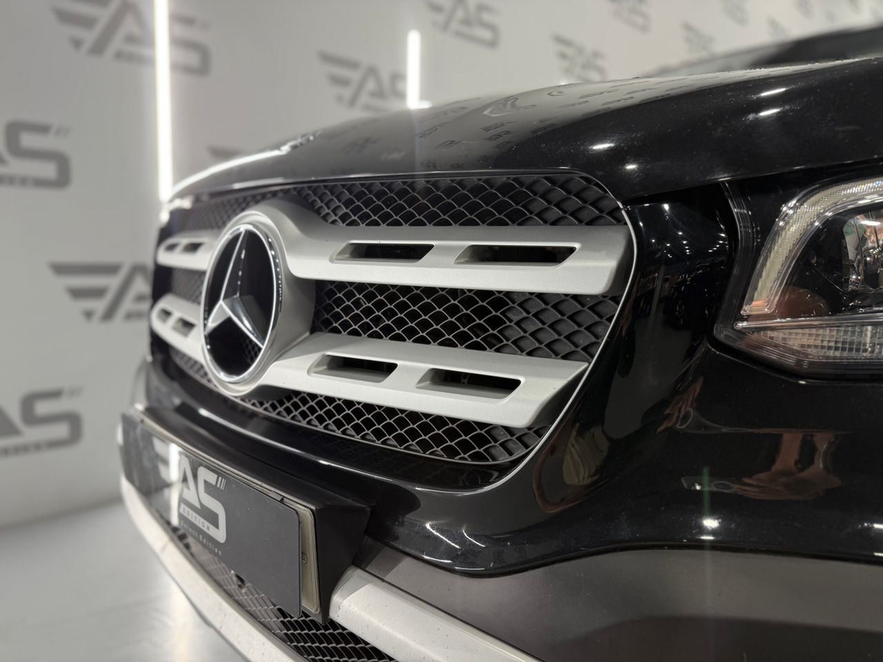 Imagen 35 del Mercedes Clase X en Auto Select Edition, Figueres