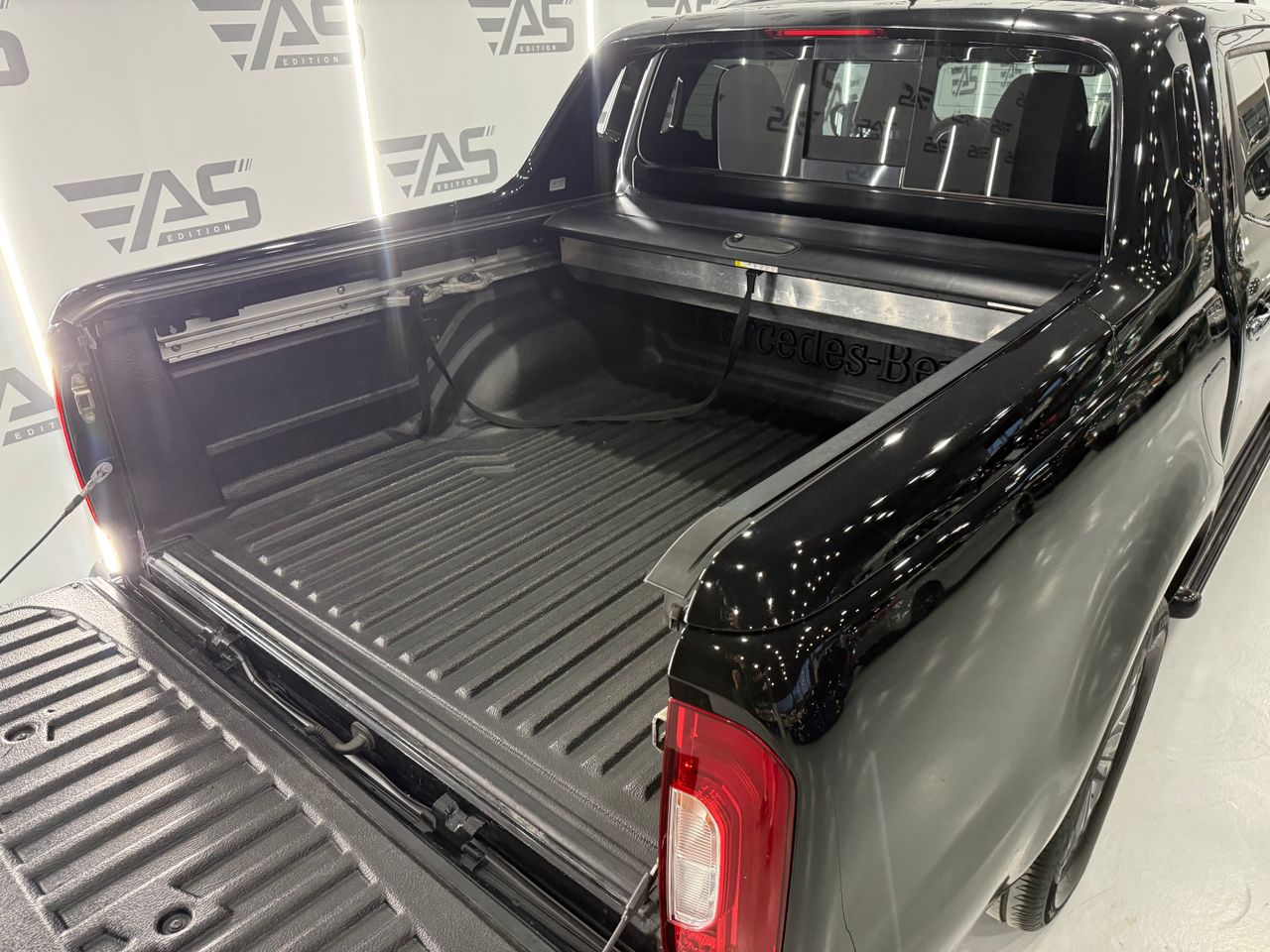 Imagen 81 del Mercedes Clase X en Auto Select Edition, Figueres