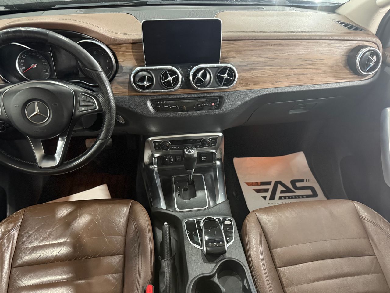 Imagen 114 del Mercedes Clase X en Auto Select Edition, Figueres