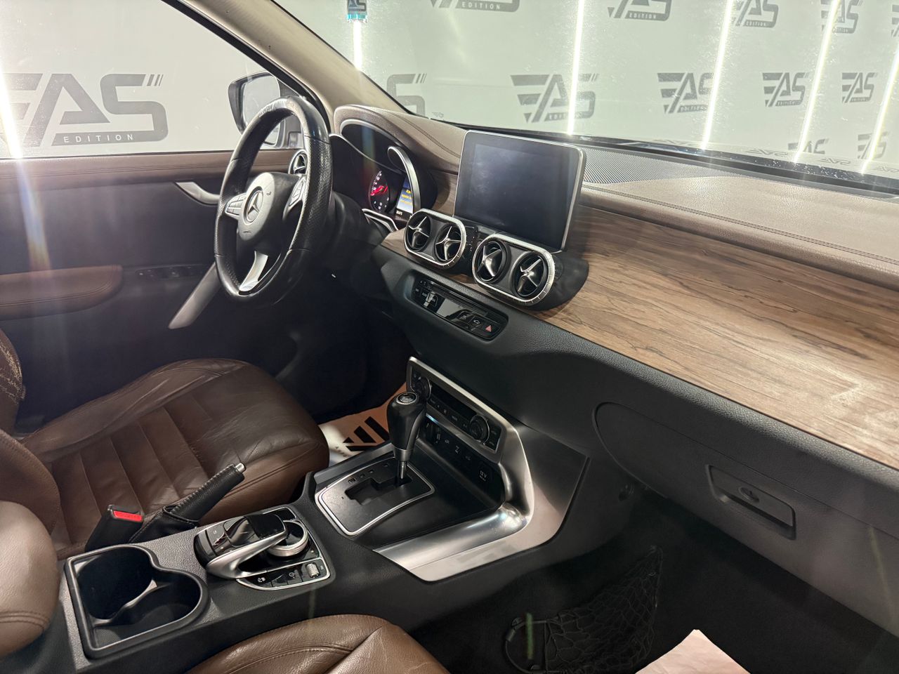 Imagen 158 del Mercedes Clase X en Auto Select Edition, Figueres