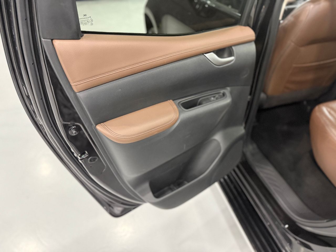 Imagen 105 del Mercedes Clase X en Auto Select Edition, Figueres