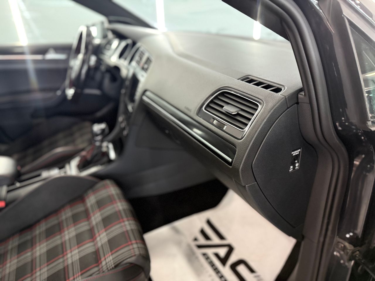 Imagen 133 del Volkswagen Golf en Auto Select Edition, Figueres