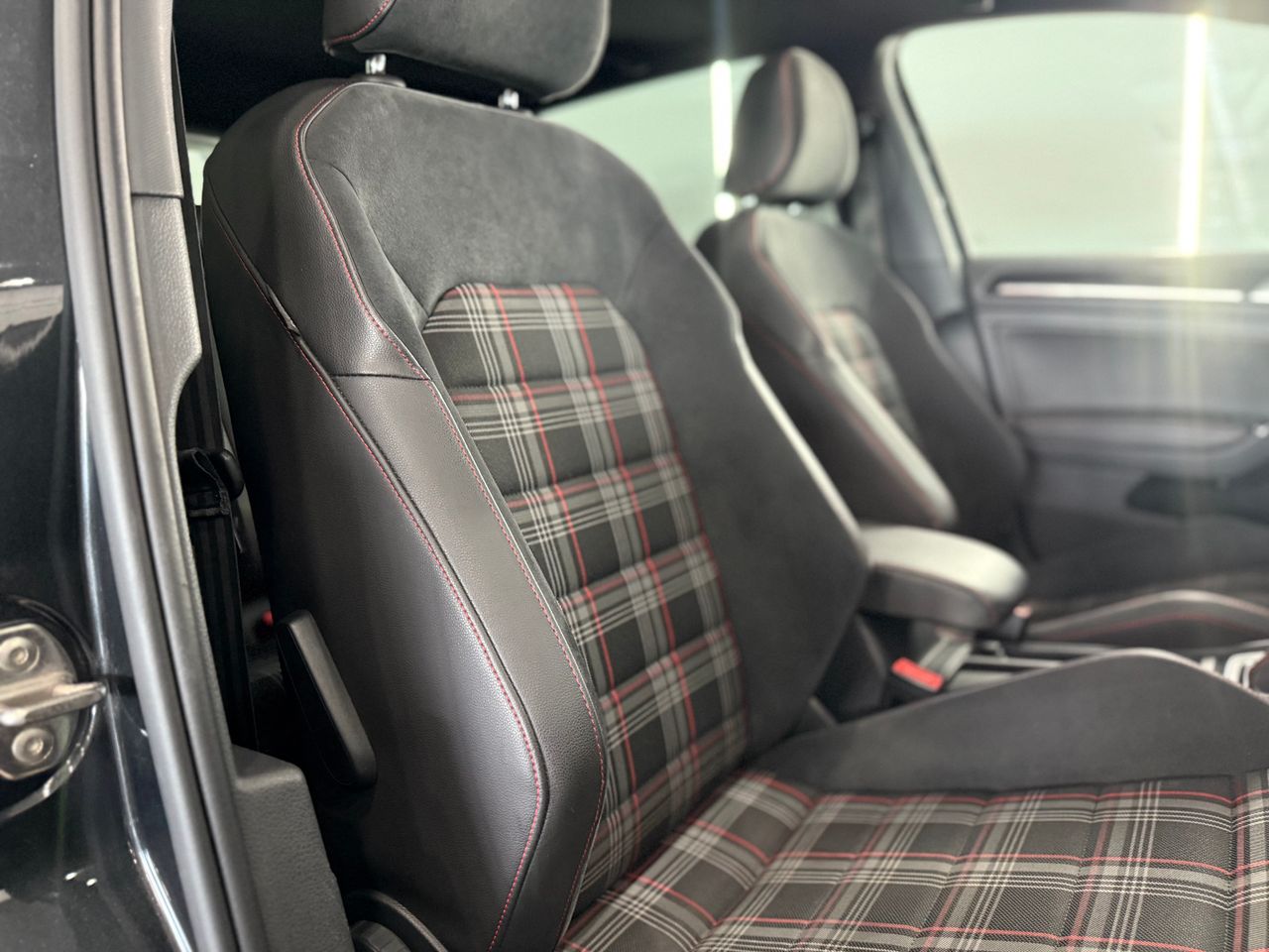 Imagen 144 del Volkswagen Golf en Auto Select Edition, Figueres