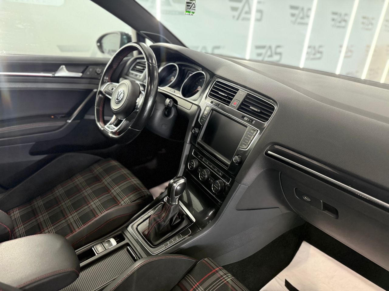 Imagen 135 del Volkswagen Golf en Auto Select Edition, Figueres