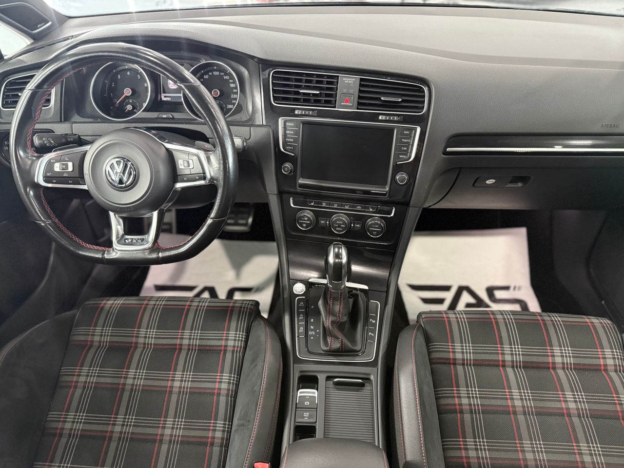 Imagen 147 del Volkswagen Golf en Auto Select Edition, Figueres