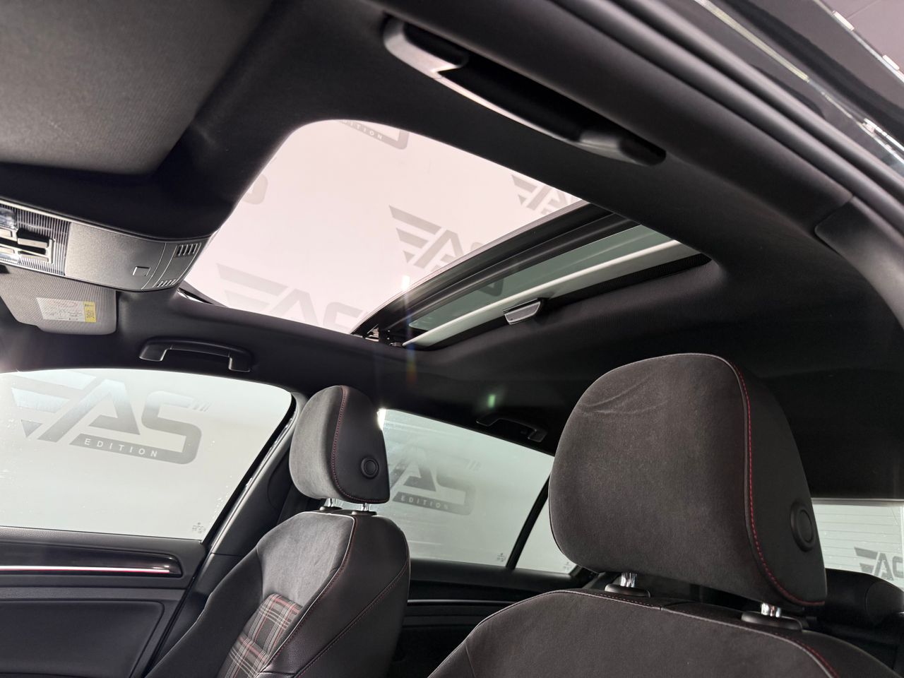 Imagen 102 del Volkswagen Golf en Auto Select Edition, Figueres