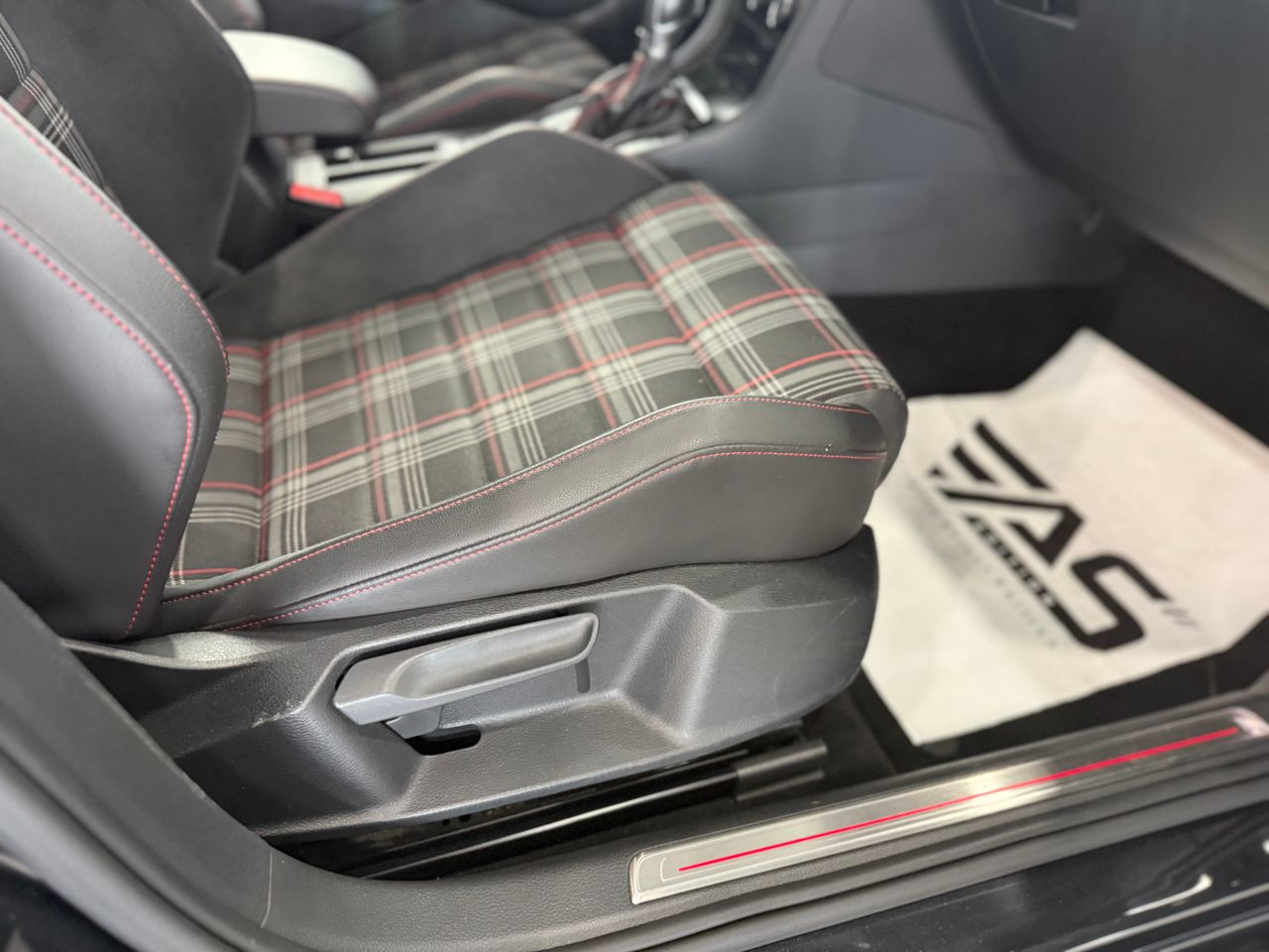 Imagen 139 del Volkswagen Golf en Auto Select Edition, Figueres