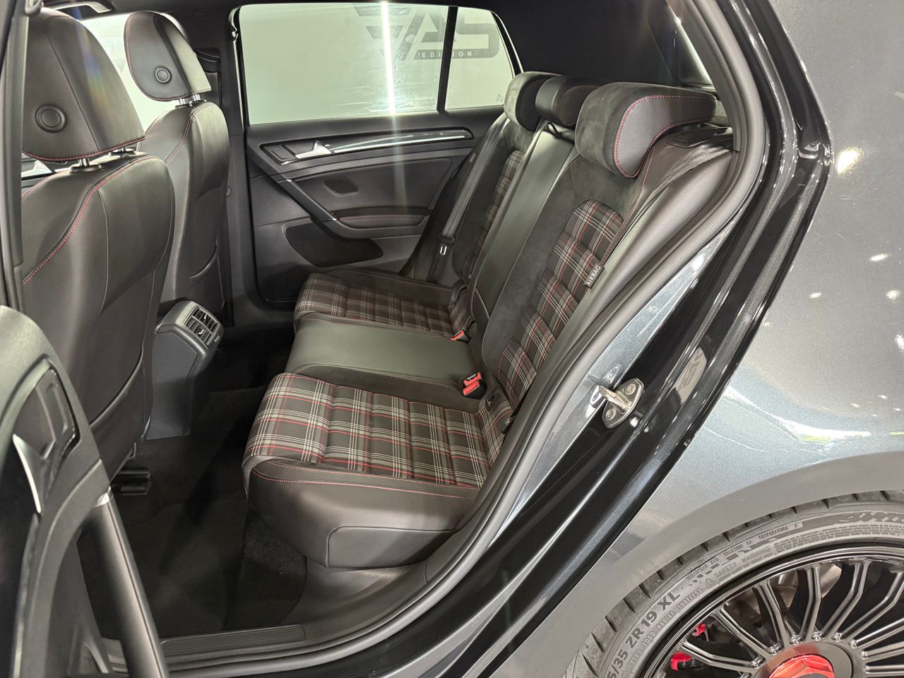 Imagen 90 del Volkswagen Golf en Auto Select Edition, Figueres
