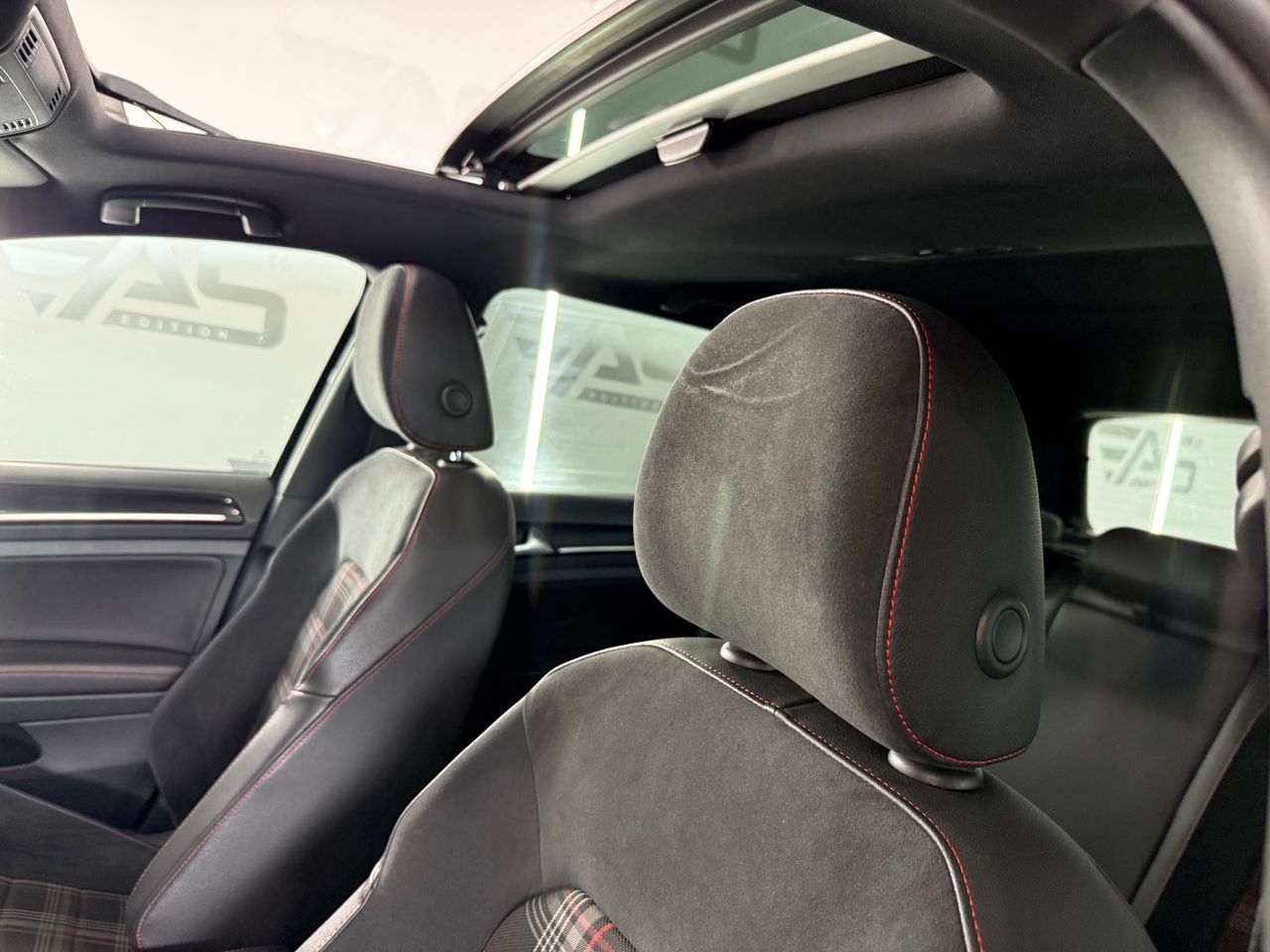 Imagen 101 del Volkswagen Golf en Auto Select Edition, Figueres