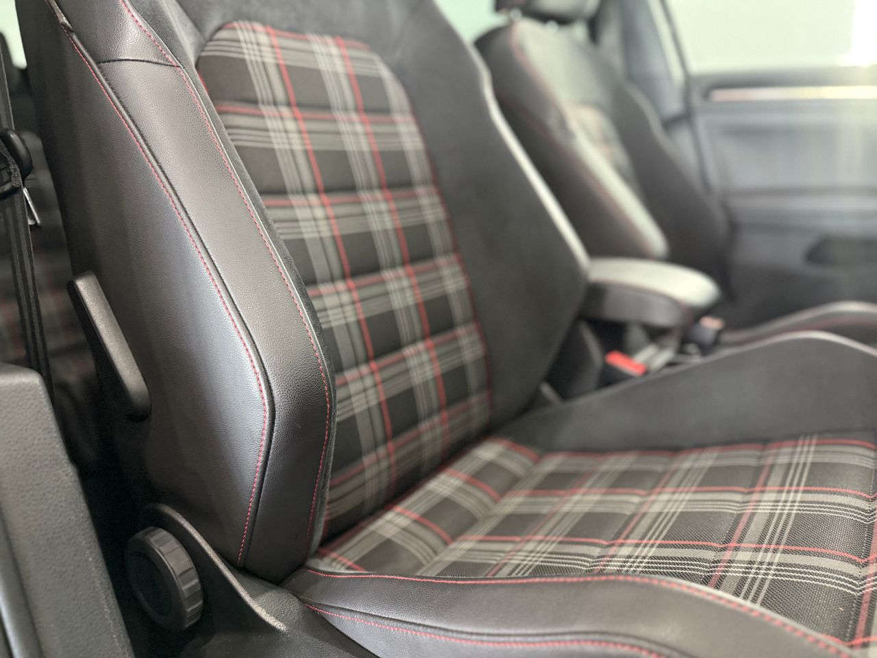 Imagen 145 del Volkswagen Golf en Auto Select Edition, Figueres